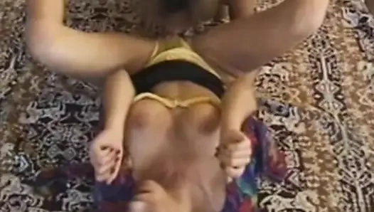 Kocası seksi karısını paylaşıyor