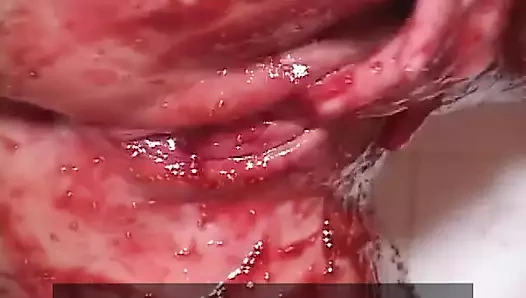 Ateşli itaatkar Katja Kassin yaraklı adam tarafından sertçe sikiliyor