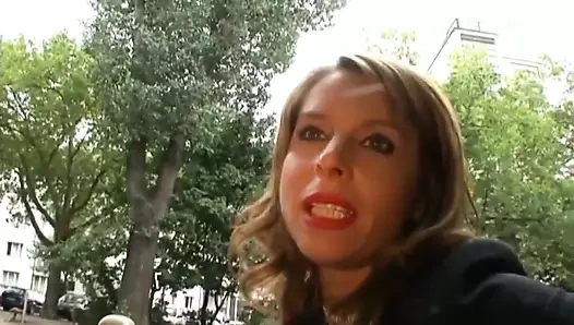 Orgazm için amının her ayrıntısını gösteren güzel azgın Alman ile sadece bakış açısında seks vol. 3