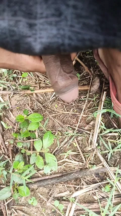 Açık havada Hintli mastürbasyon - mms videosu