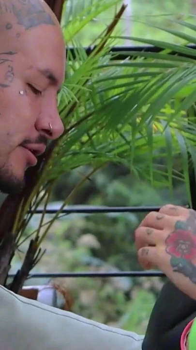 Мощный момент из "Она трахается как сучка и кричит от удовольствия"