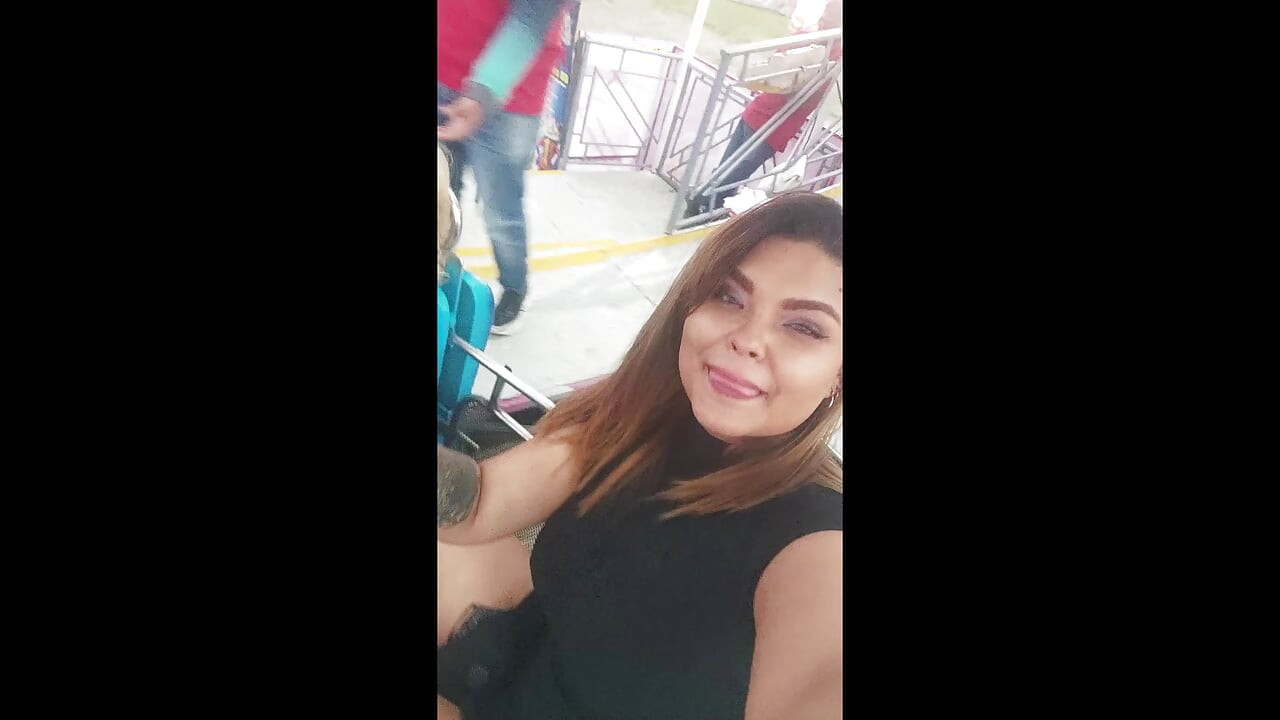 Eğlence parkında mastürbasyon yapıyorum
