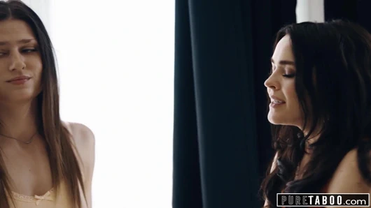 Saf tabu üvey anne üvey amca ile genç yakalandı ve katıldı