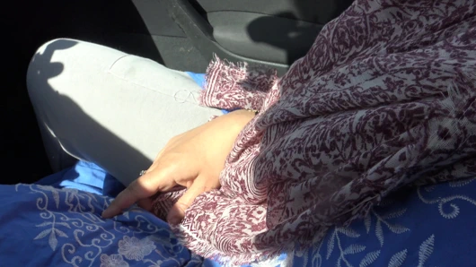 İzmir'de Türk amatör sokak fahişesini tavlıyor