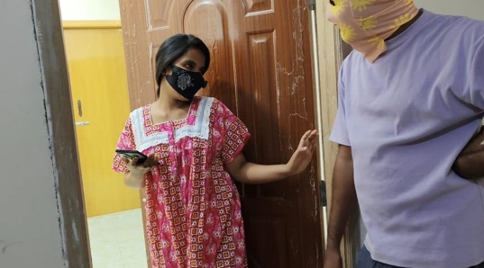 Ateşli üvey erkek sumi evde kimse yokken hızlı bir sikiş bekliyor desi üvey erkek kardeş sikişiyor xxx