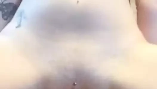 Titless fahişe germe ona am