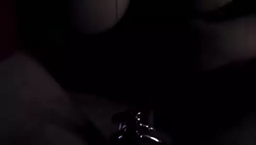 Gonzo - emme kafesli horoz