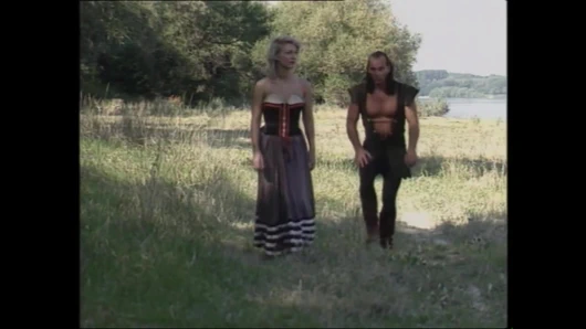 Seksi sürtükler için dev yaraklar! - Bölüm 3