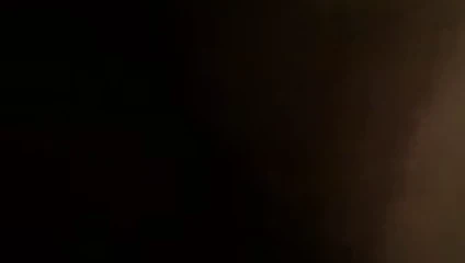 O benim kız kıçımla eğleniyor