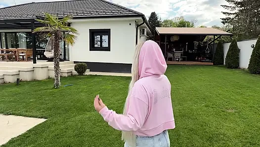 Topu çembere atmak istedi ama her şey poposuna boşalma ile bitti.