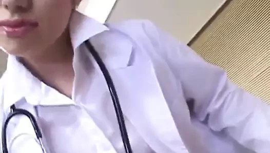 Japon av model ayak fetişi porno sahneleri kamerada