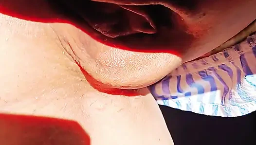 Büyük etli amcık dudaklarıma bak