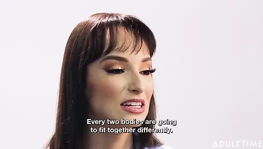 Lexi luna yaramaz bir seks oyuncağı partisine ev sahipliği yaptı!