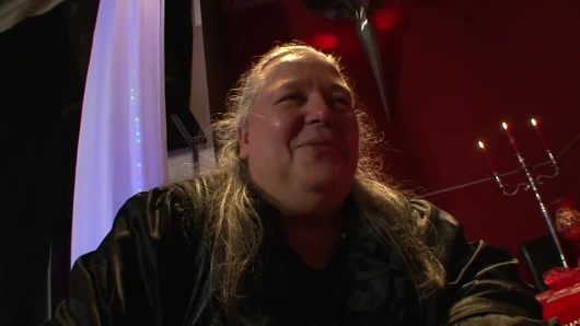 Kızıl Saçlı BDSM Sürtük açık Havada Ve Içeride Parmaklanıyor