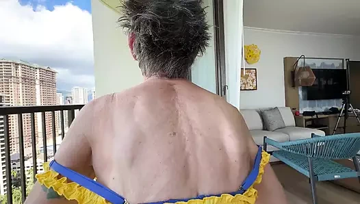 Yoga matımı otel balkonumda sıvadım ve eğlendim