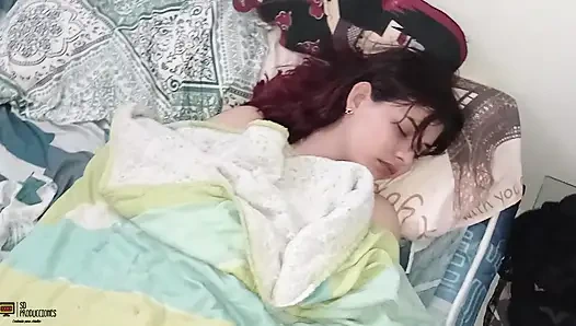 ADULT TIME - orta yaşlı seksi kadın mafelago yanlışlıkla üvey erkek kardeşini gözlüksüz sikiyor!- İspanyolca porno