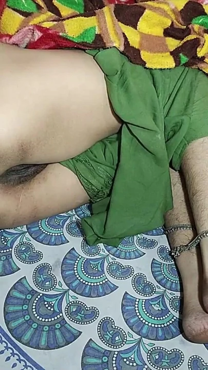 Üvey baba üvey kızıyla seksi video, seksi mms videosu, seks videosu, ilk kez seks | Klip 1