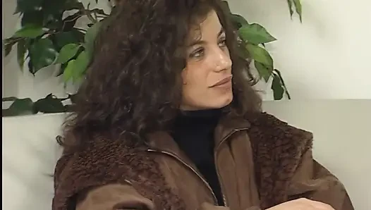 Yaşlı yarak ıslak amına istiyor