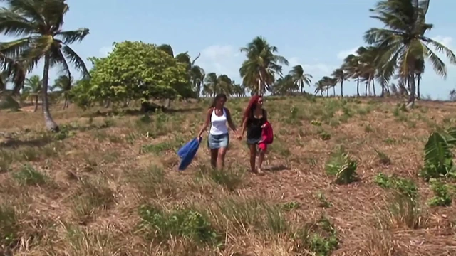 Bronzlaşmış ve sıcak açık hava seksi