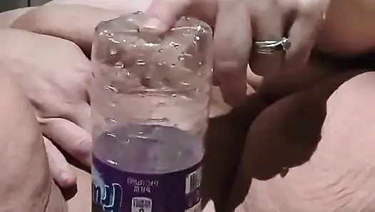 Şişe sikişen fahişe daha fazlasını alıyor