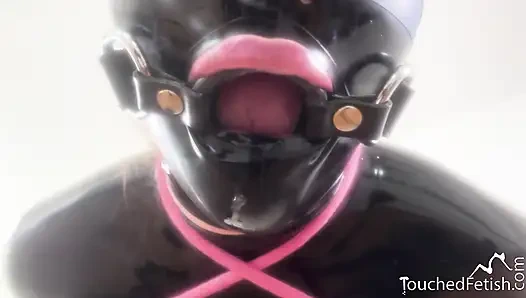 Touchedfetish - lateks ve lastik fetiş çift - bdsm gırtlağına kadar alıyor yüz sikişi şaplak