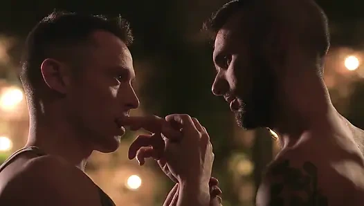 Arzularını dile sokuyor