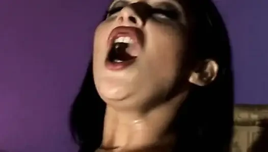 Ateşli amatör orta yaşlı seksi kadın için anal seks