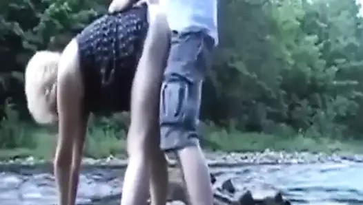 Ev yapımı sürtük sikiliyor