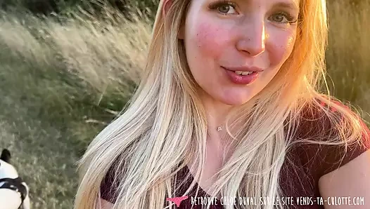 Vends-ta-culotte - muhteşem bir kız açık havada gösteriş yapıyor, sonra erkek arkadaşını emiyor ve hepsini yutuyor