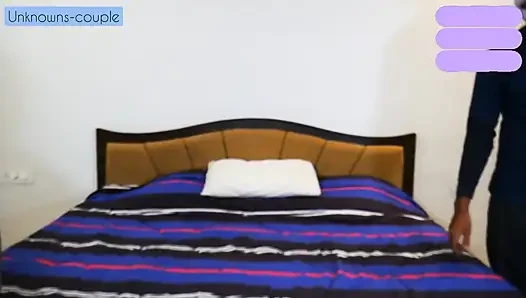 Üvey kız kardeş üvey erkek kardeşine hayranlığını paylaşması ve seks yapıyor