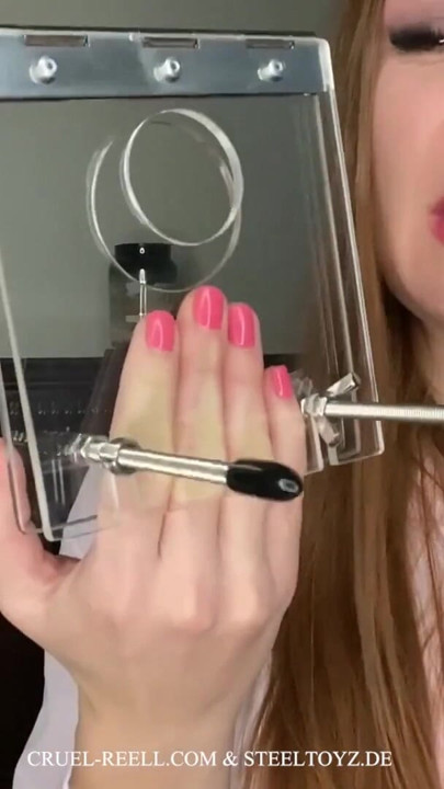 Cruel Reell ve Steeltoyz mevcut: akrilik top presi - aşırı cbt deneyimleri | Klip 1