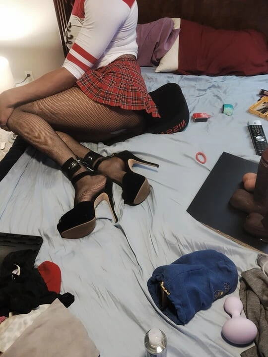 Amatör kadın kılıklı travesti