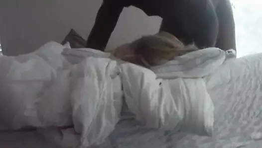 Büyük sarışın anne bbc tarafından becerdin beyinleri alır