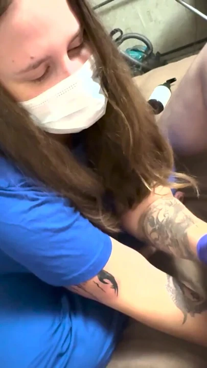 Anastasia Mistress erkek arkadaşına anal muayene ve taşak ezme yaptı, ayak işi ve elle iş | Bölüm 3