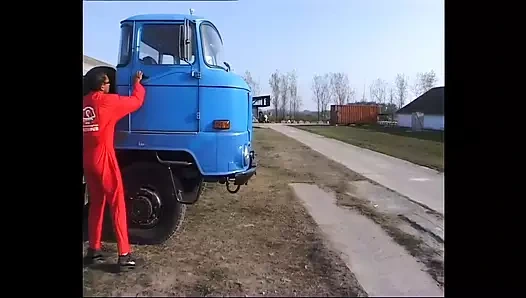 Ateşli bir sarışın için büyük zenci yarağı!!