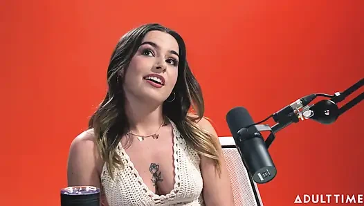 Titreme Kraliçesi Chanel Camryn | Adult Time Podcast
