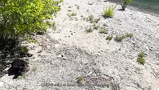 Ormanda kızla tanışıyorum ve sonunda sikişiyoruz