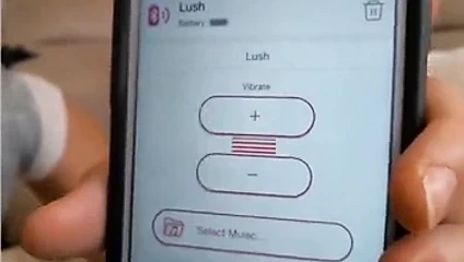 Sarışın büyük göğüsler memeler pubes ve traş kedi