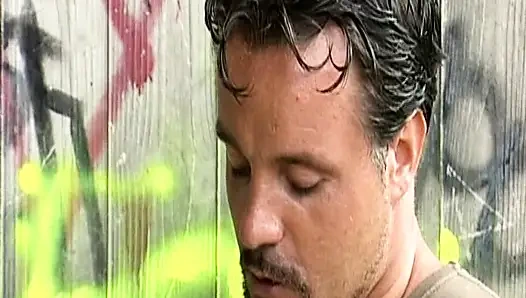 Büyük götlü sarışın Alman orta yaşlı seksi kadın açık havada anal sikiliyor