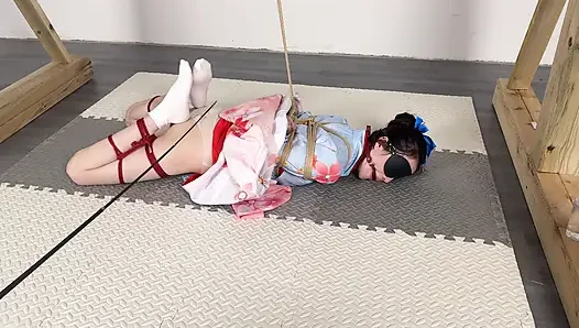 Güneşli bir günde kimono giymenin doruk versiyonu
