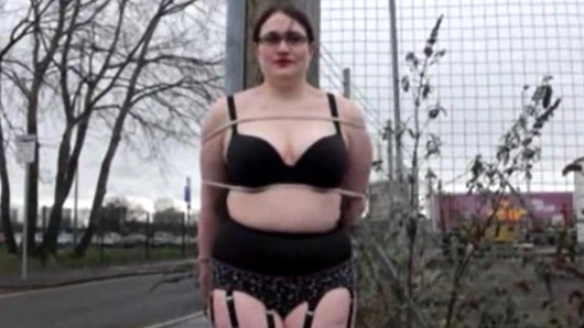 Tombul amy seviyor bdsm ve Mastürbasyon içinde restoranlar