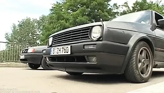 Kaybeden çifte yarakla sikiliyor