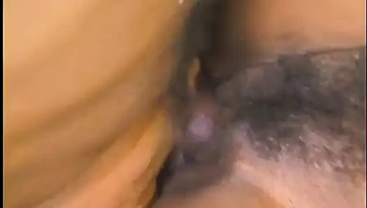 Harika memeli sansürsüz zenci kadın kıllı amına yarak alıyor