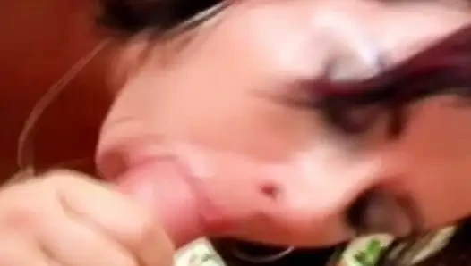 İki ağız dölünü hızlı paylaşıyor