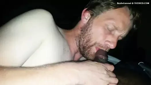 dostum slobbin seviyor