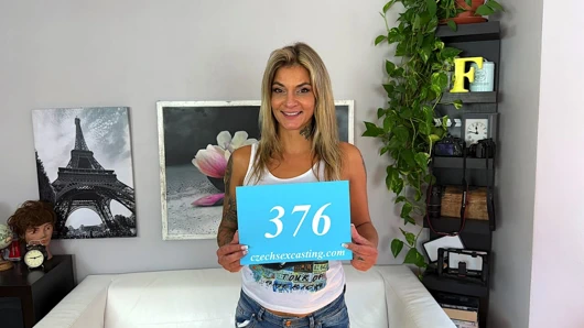 Çek yıldızı Klarisa Leone geri döndü!