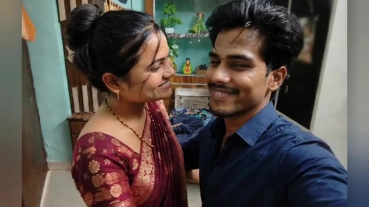 Telugu evli kadın romantik öpüşme videosuyla sikişiyor