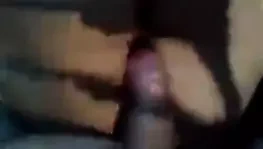 Karım arkadaşımla oynuyor