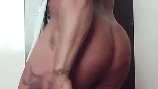 Diz çök ve baştan aşağı bana tap