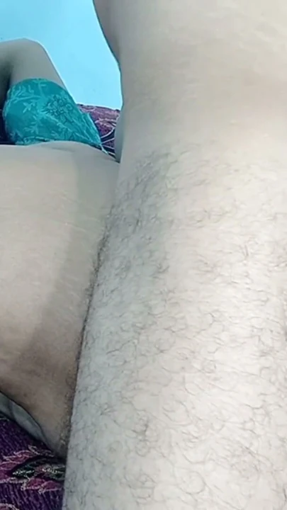 Hintli seksi kızın amını misyoner pozisyonunda sikerek kirli konuşma hd hindi video | Clip 2